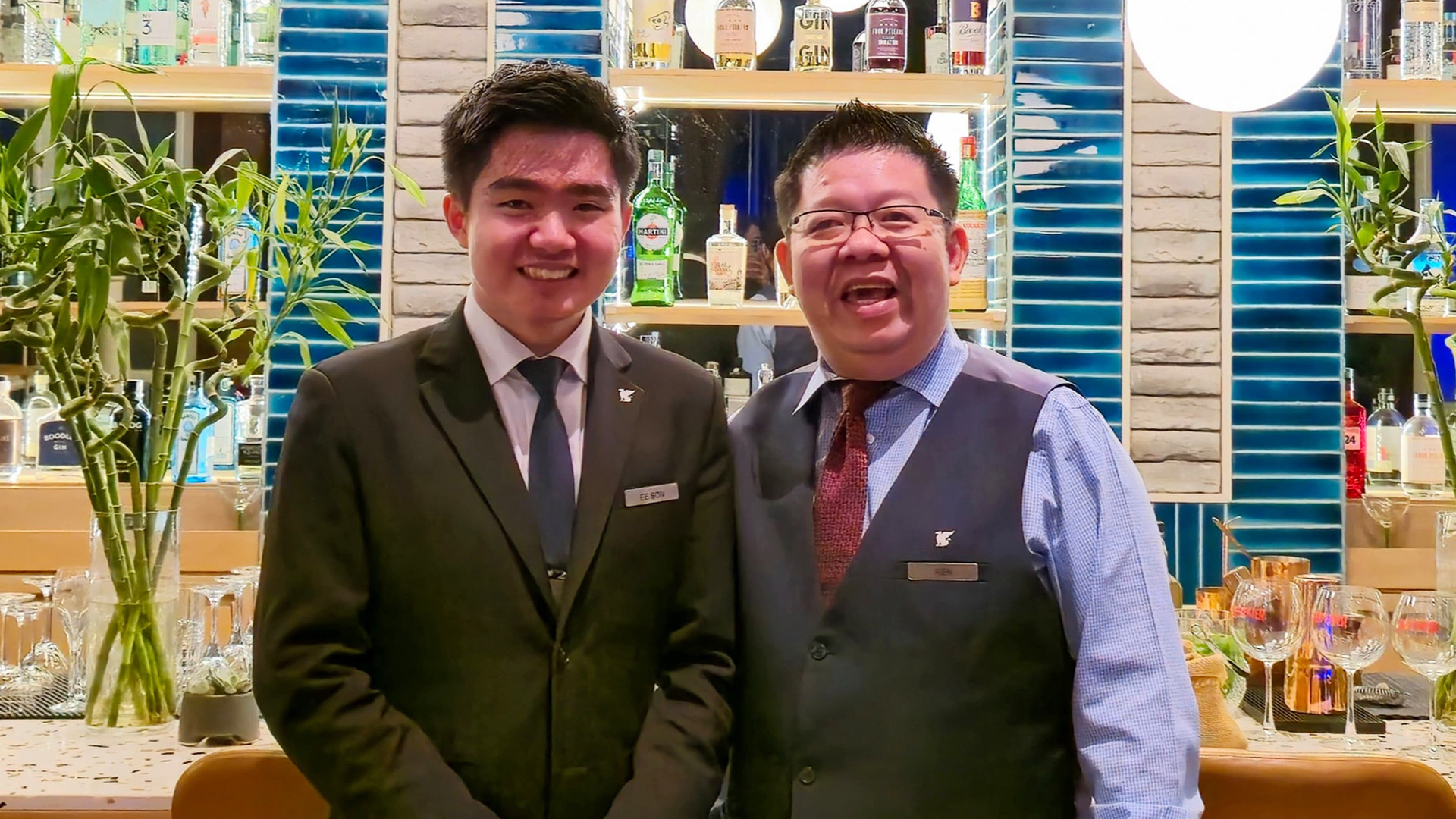 Tong Ee Son (left) with his mentor, Mr. Ken Teng, Assistant Director (F&B) at JW Marriott Hotel Hanoi.